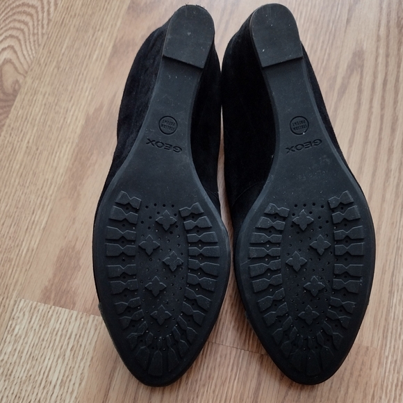 GEOX Elegant Black and Green Suede Women's Shoes - Picture 8 of 9